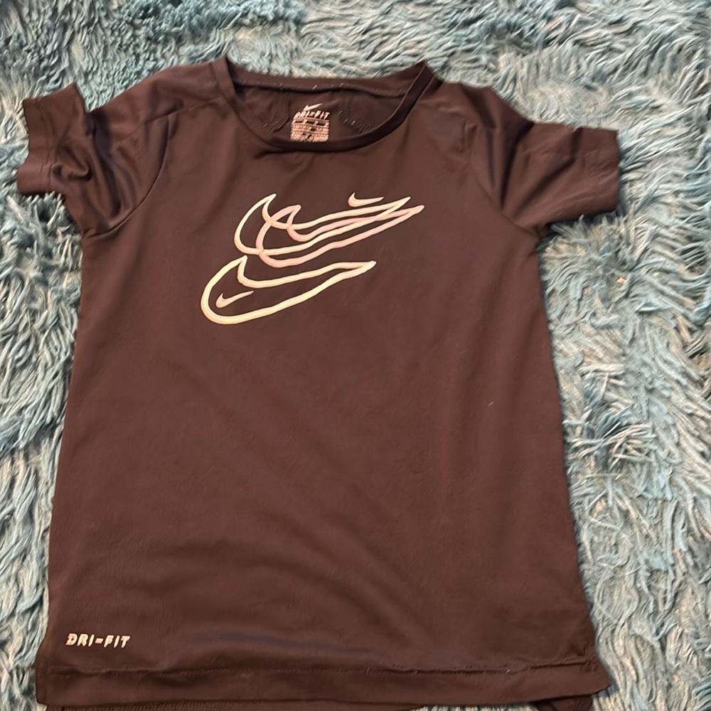 Nike Boys DRI-FIT Tee Size 6